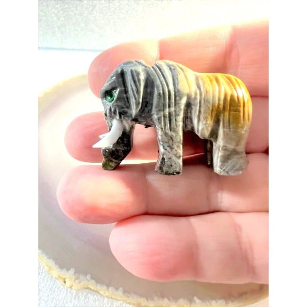 Peru Agate Elephant Carving